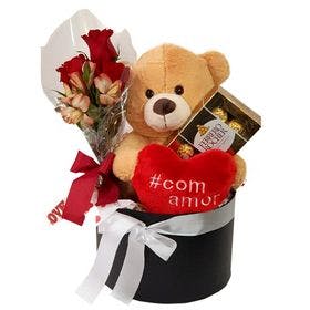 Box com 1 arranjo com 3 rosas vermelhas, Ursinho, ferrero Rocher 